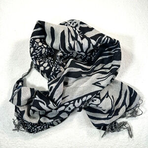 MagicScarf Blue Black Animal Print Tasseled 64" x 25.5" Rectangular Scarf Wrap